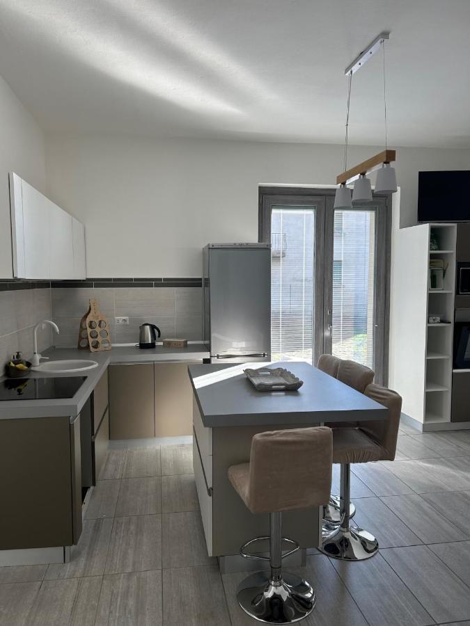 Ferienwohnung Le Camelie Del Lario Grandate Exterior foto